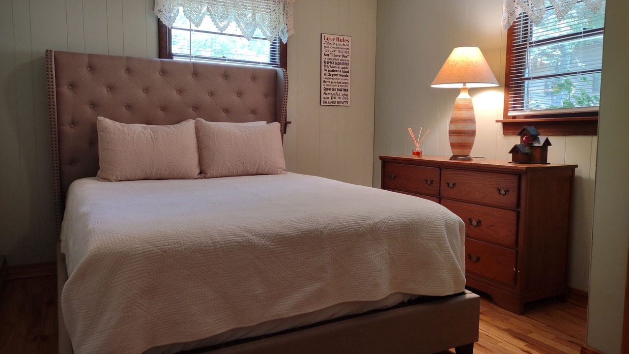 Photo of Bedroom in Maggie Valley