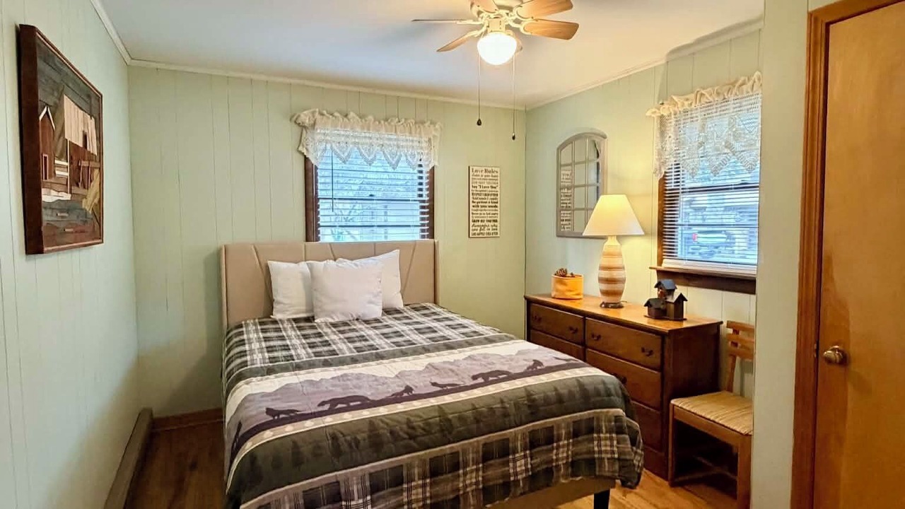 Photo of Bedroom in Maggie Valley