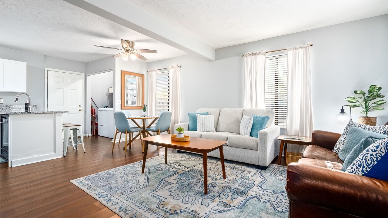 Photo of Livingroom in Auburn