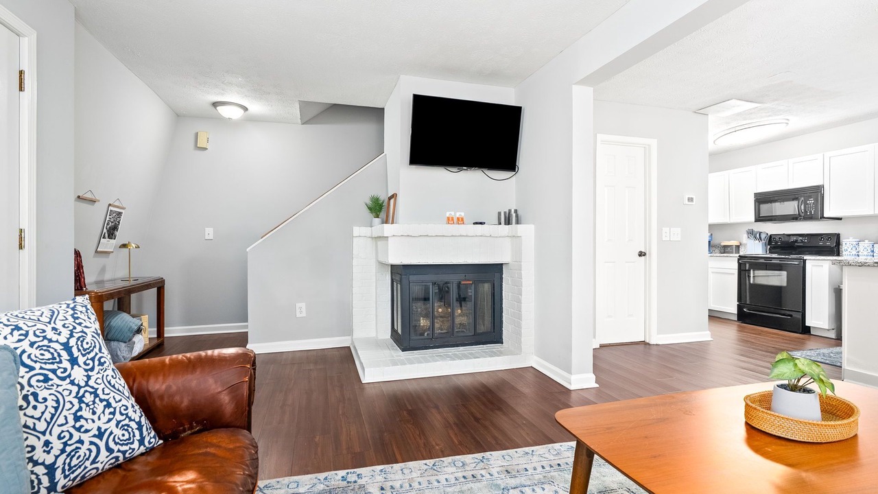 Photo of Livingroom in Auburn
