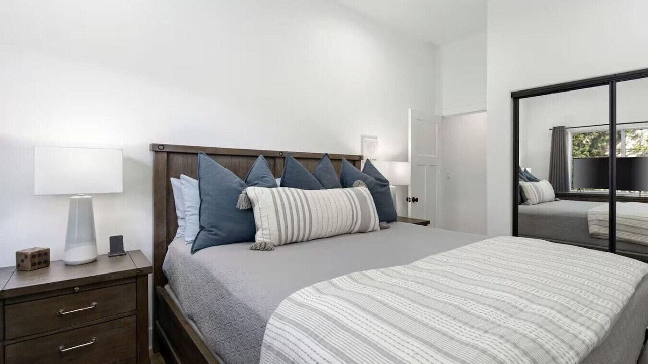 Photo of Bedroom in Lake Arrowhead