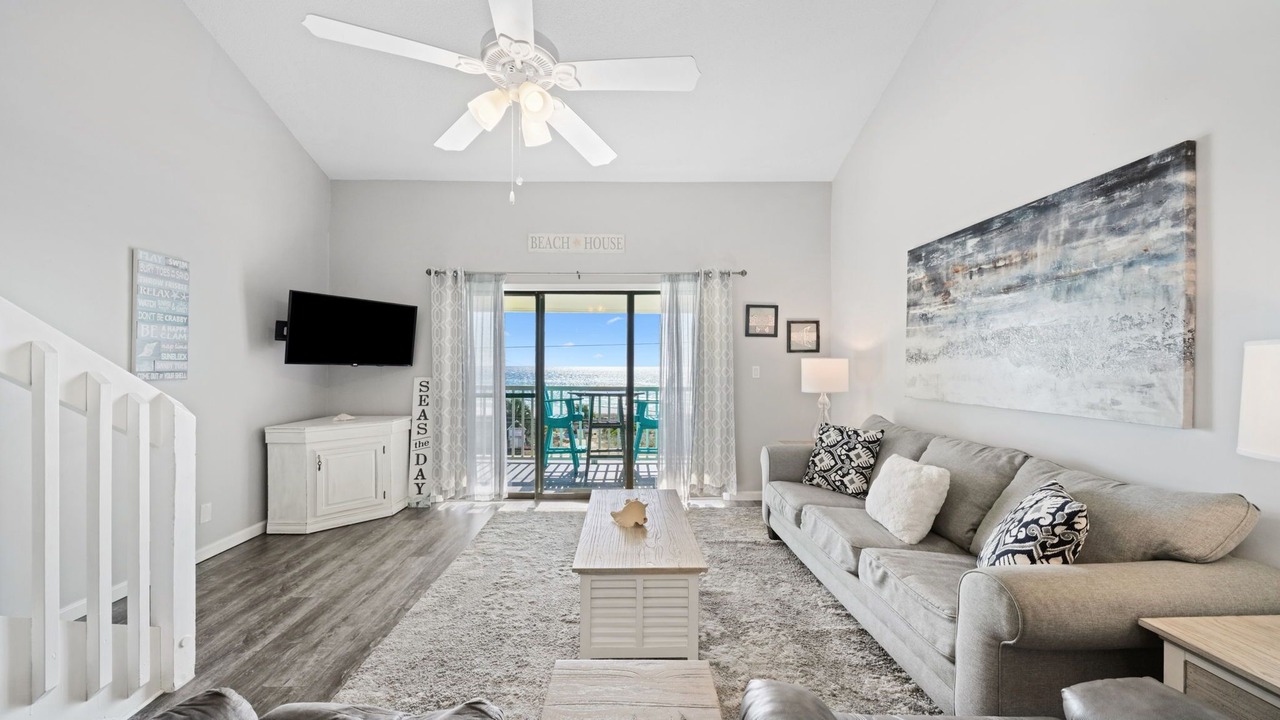 Photo of Livingroom in Laguna Beach