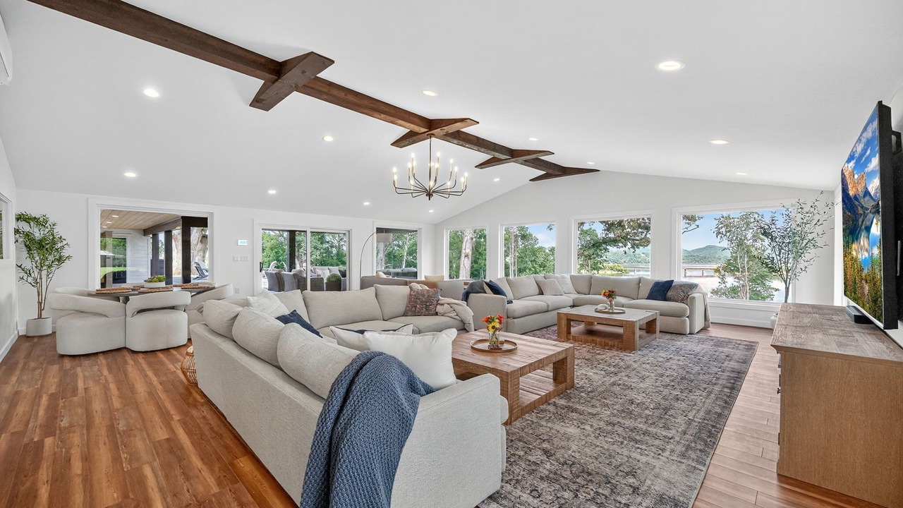 Photo of Livingroom in White Pine