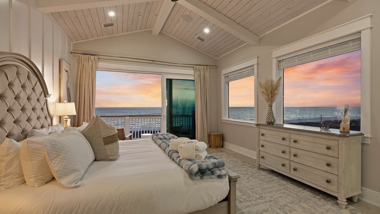 Photo of Bedroom in Laguna Beach