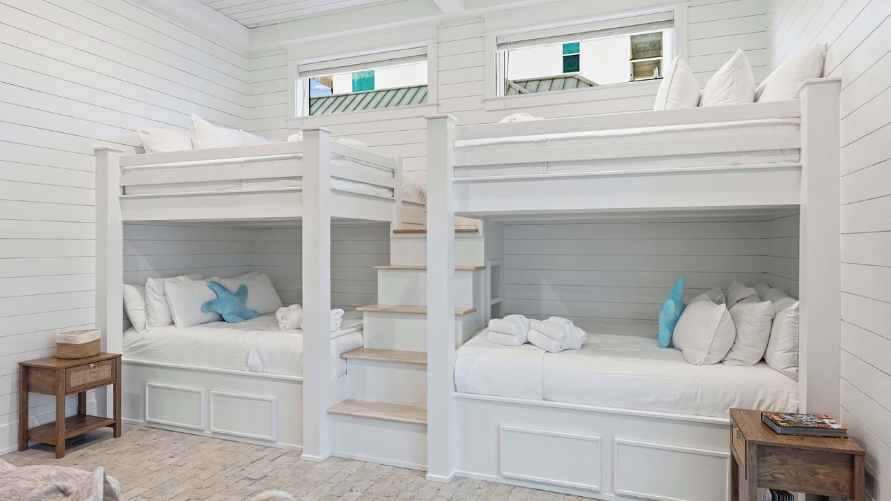 Photo of Bedroom in Laguna Beach
