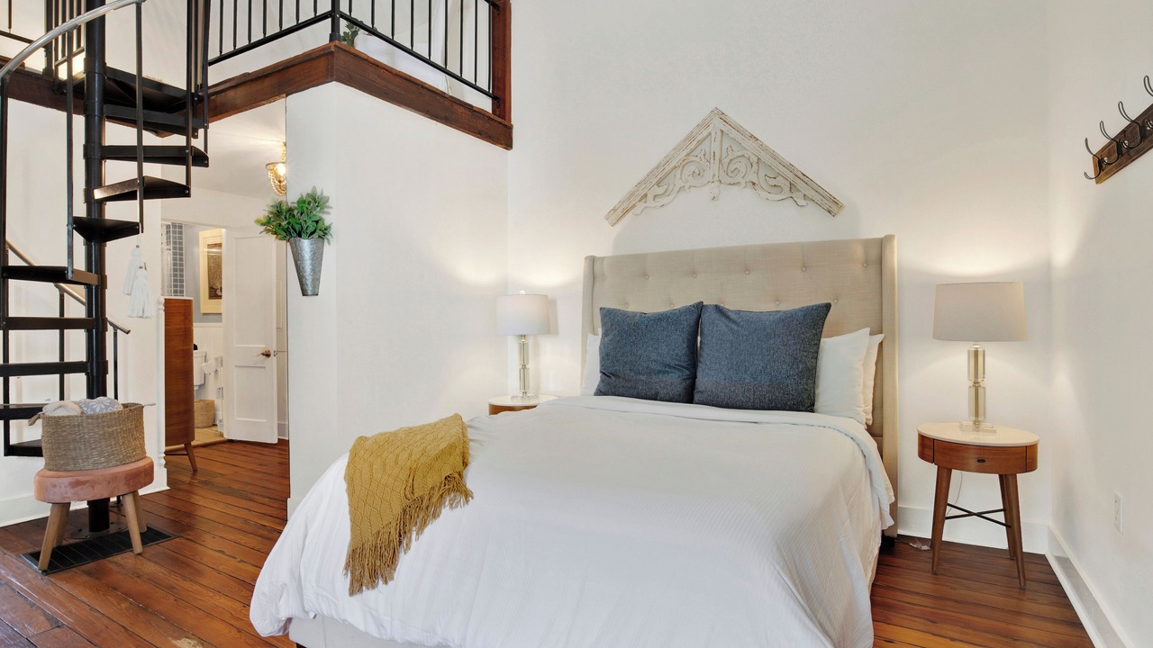 Photo of Bedroom in Historic Downtown Savannah