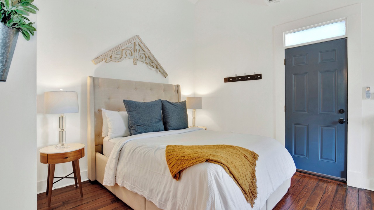 Photo of Bedroom in Historic Downtown Savannah