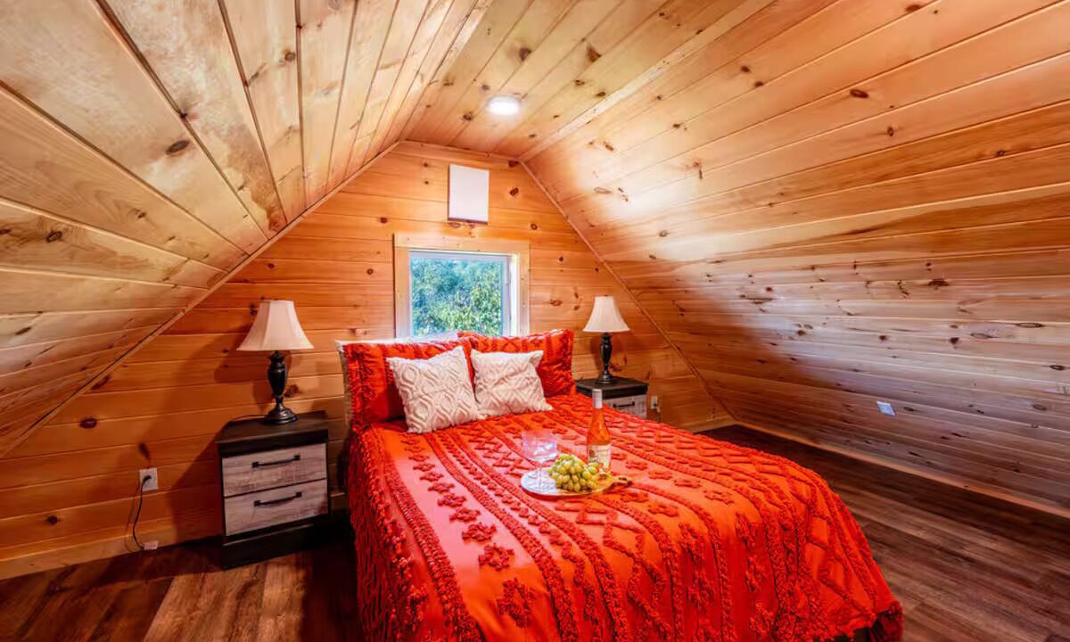 Photo of Bedroom in Sevierville