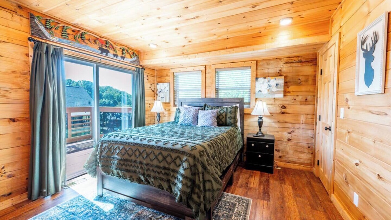 Photo of Bedroom in Sevierville
