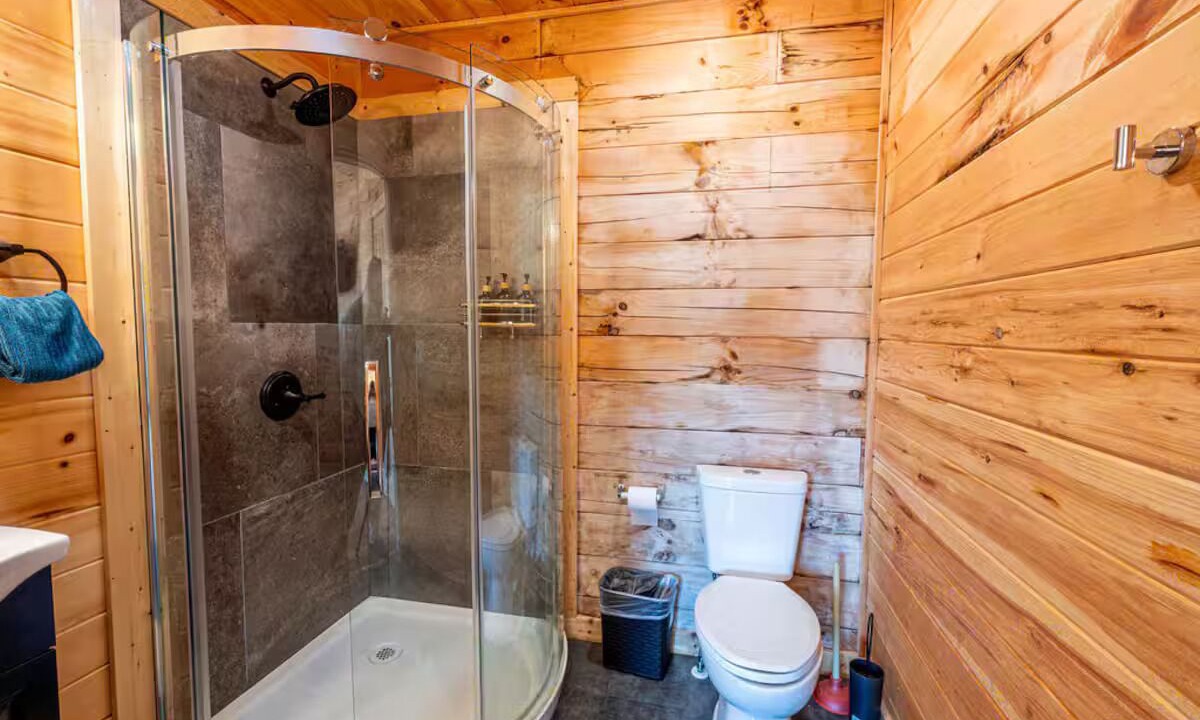 Photo of Bathroom in Sevierville