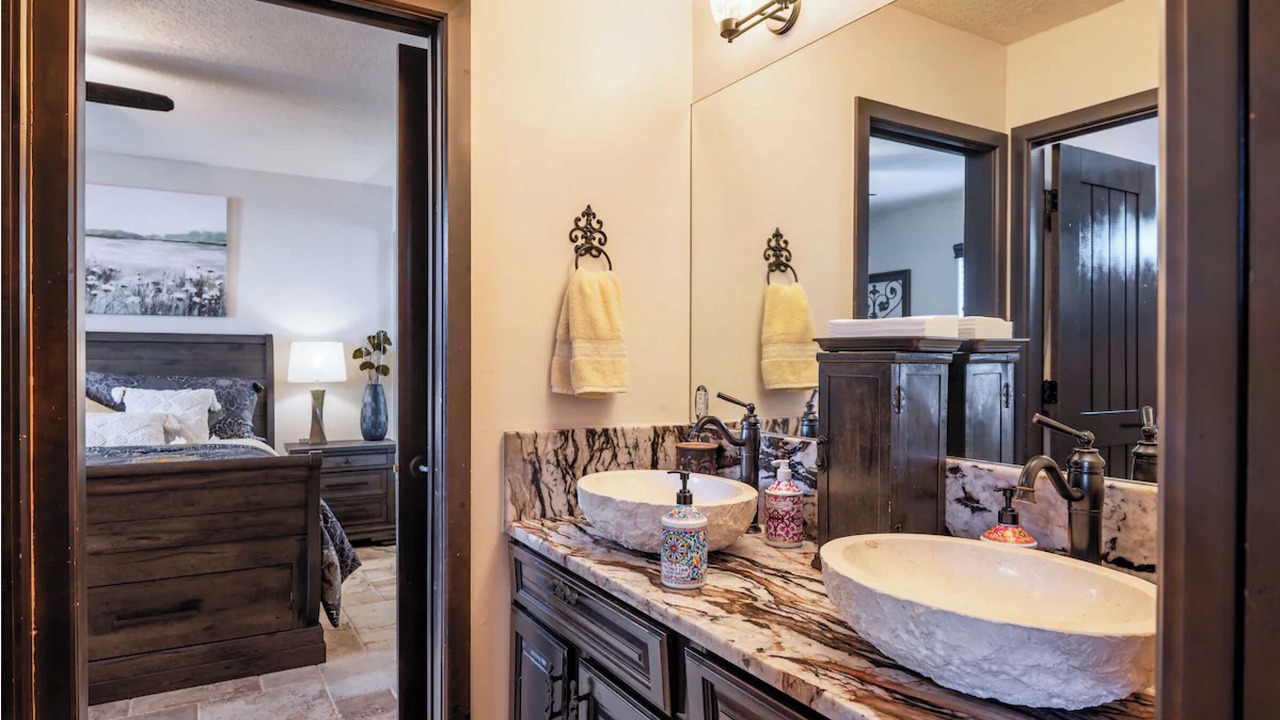 Photo of Bathroom in Albuquerque
