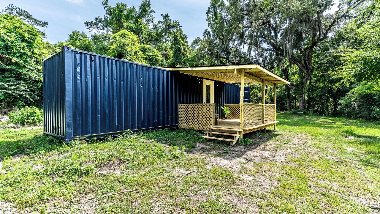 Photo of Outdoor in Northside