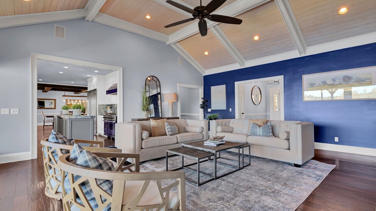 Photo of Livingroom in Macon