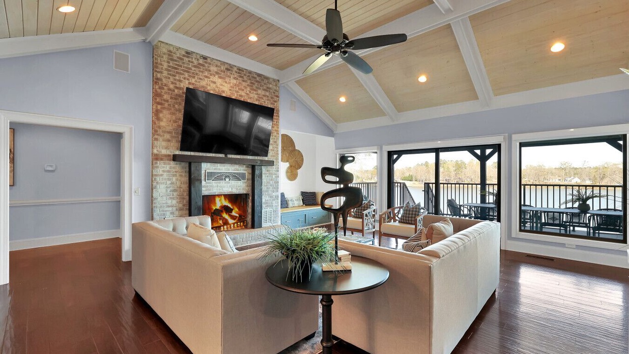 Photo of Livingroom in Macon