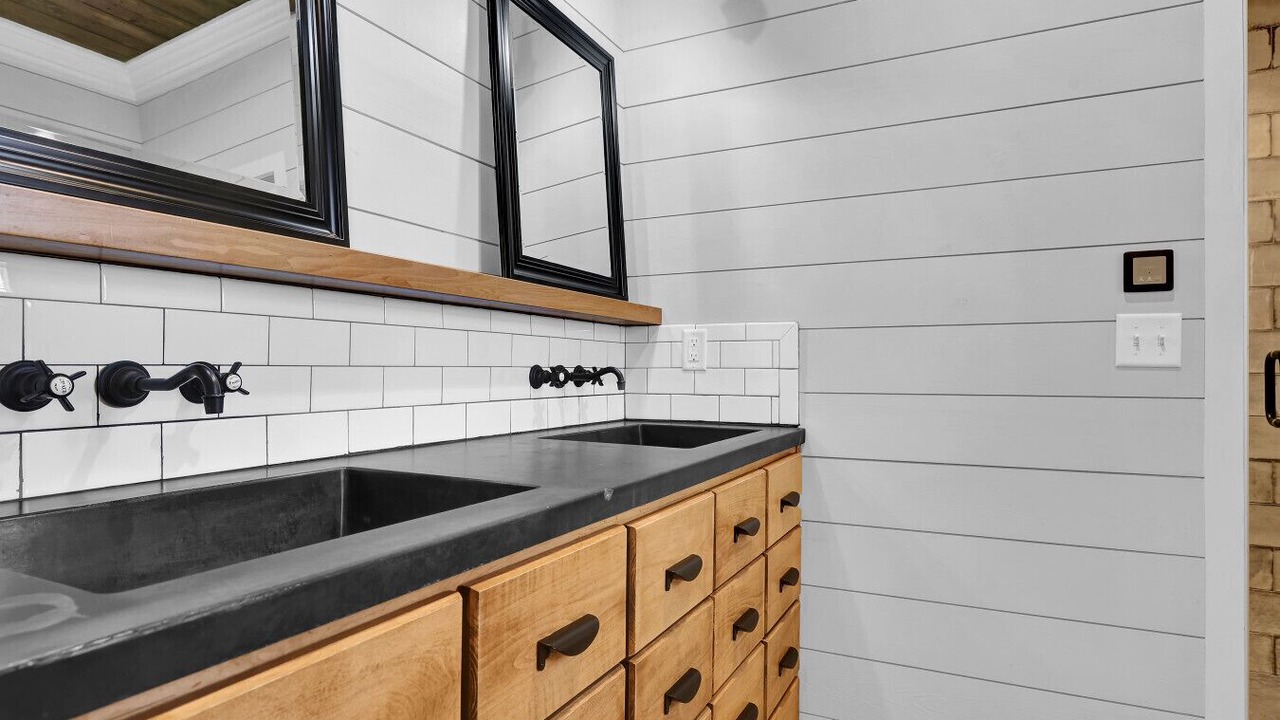 Photo of Bathroom in Macon