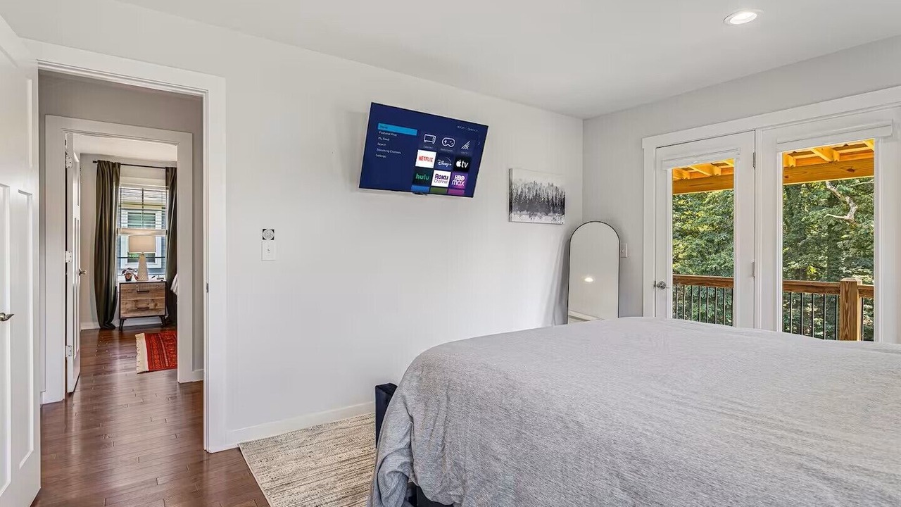 Photo of Bedroom in Asheville