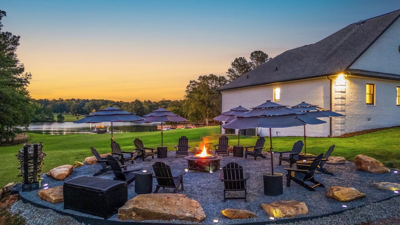 Photo of Outdoor in Fayetteville