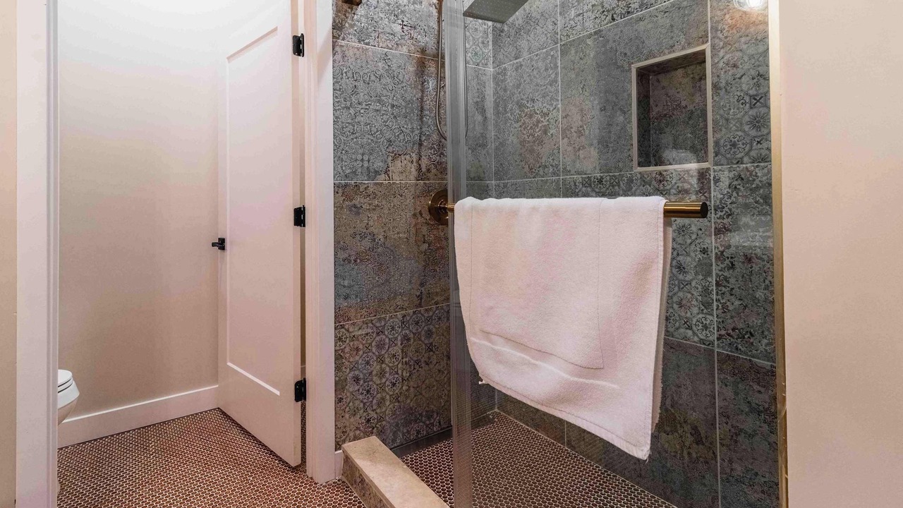 Photo of Bathroom in Old West Broad Neighborhood