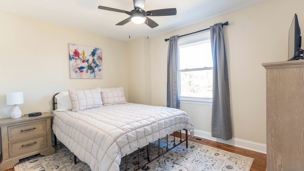 Photo of Bedroom in Forest Hills