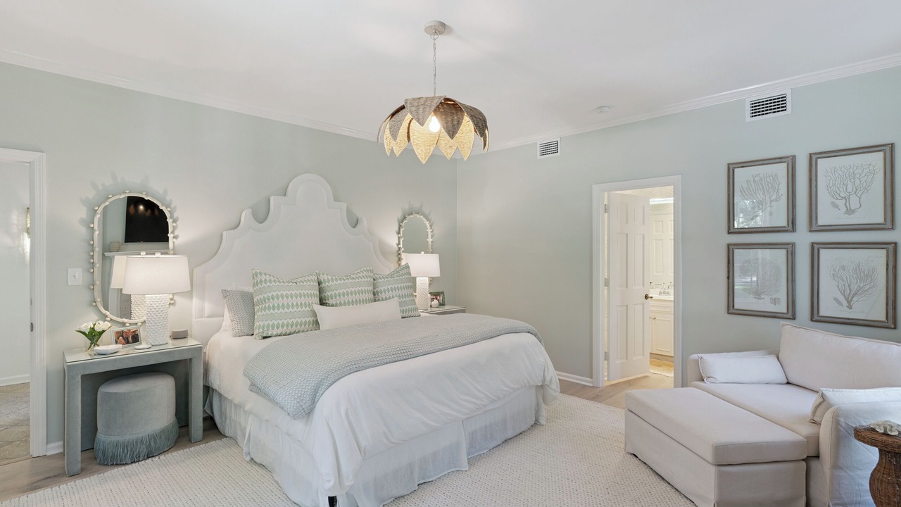 Photo of Others in Sea Island
