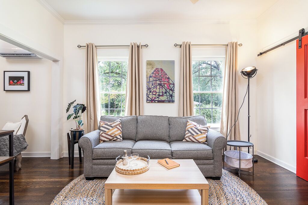 Photo of Livingroom in East Point
