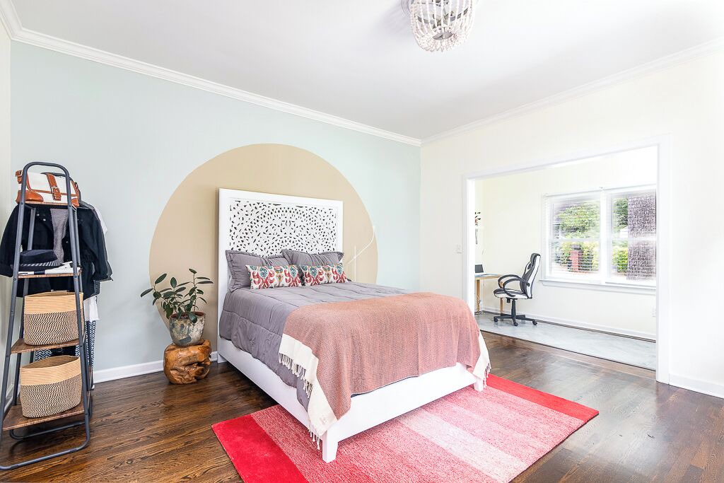 Photo of Bedroom in East Point