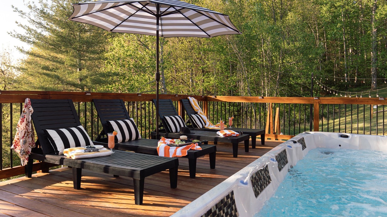 Photo of Outdoor in Weaverville