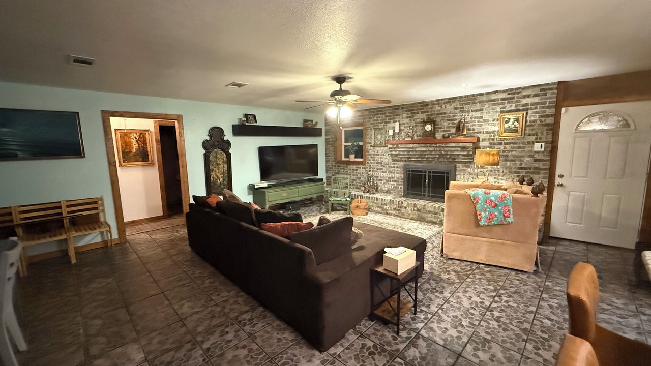 Photo of Livingroom in Vancleave