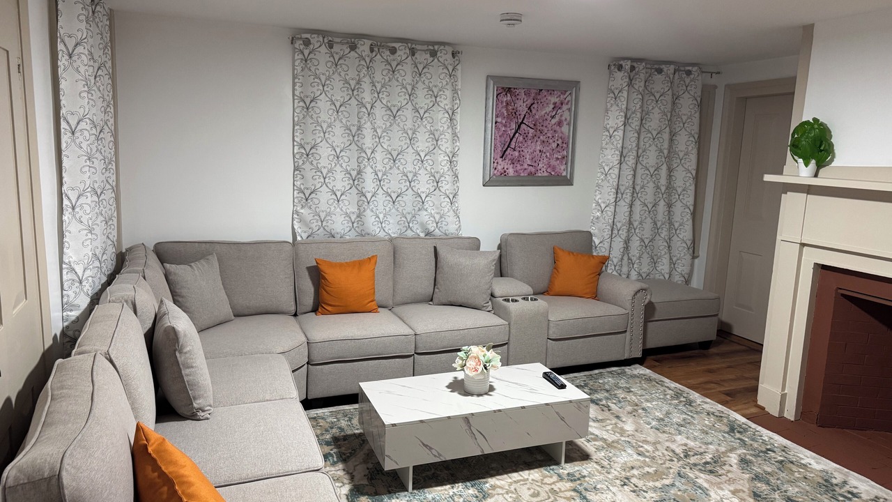 Photo of Livingroom in Danvers