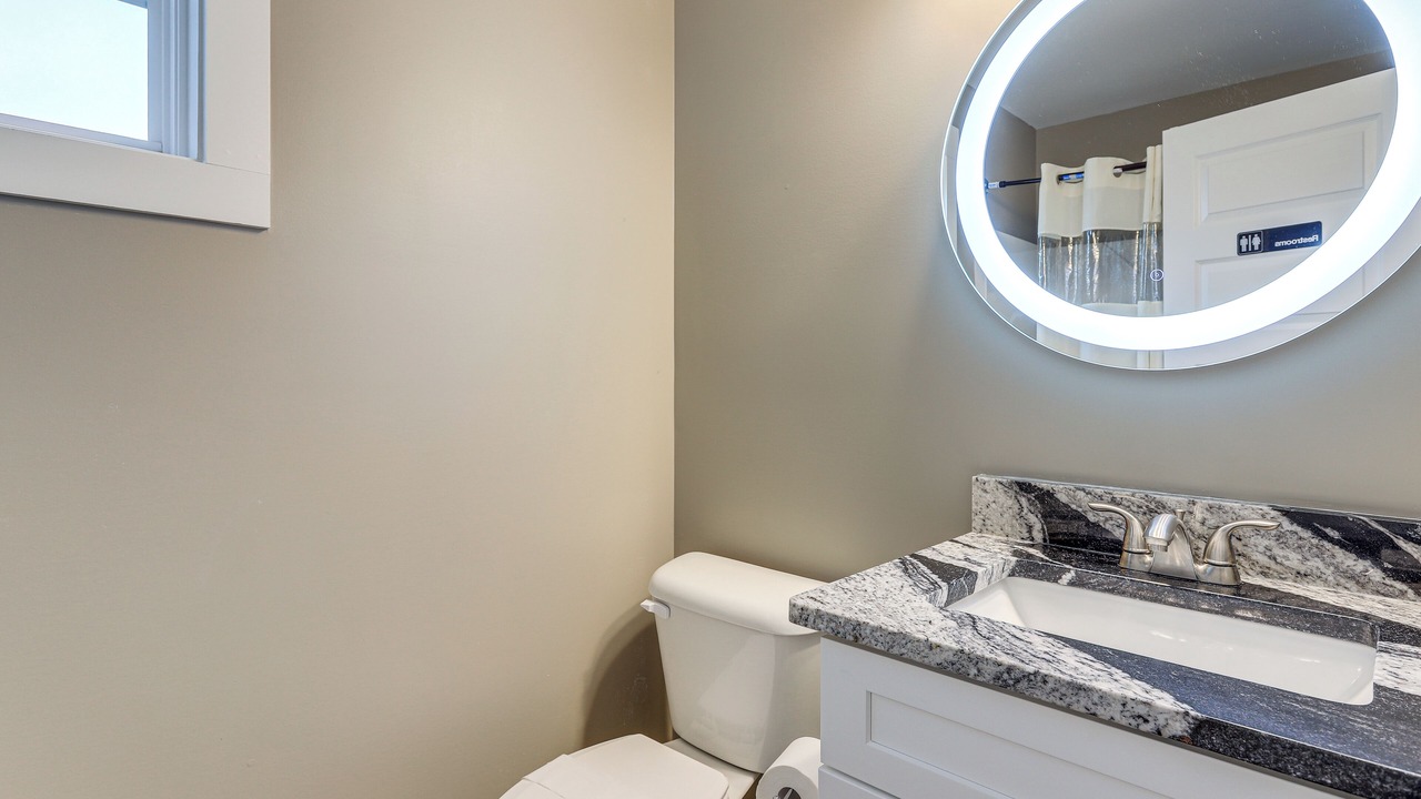 Photo of Bathroom in Locust Grove