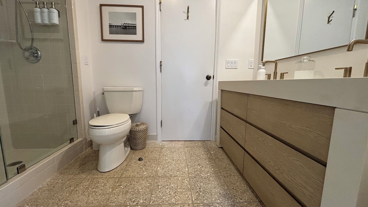 Photo of Bathroom in Country Club Estates