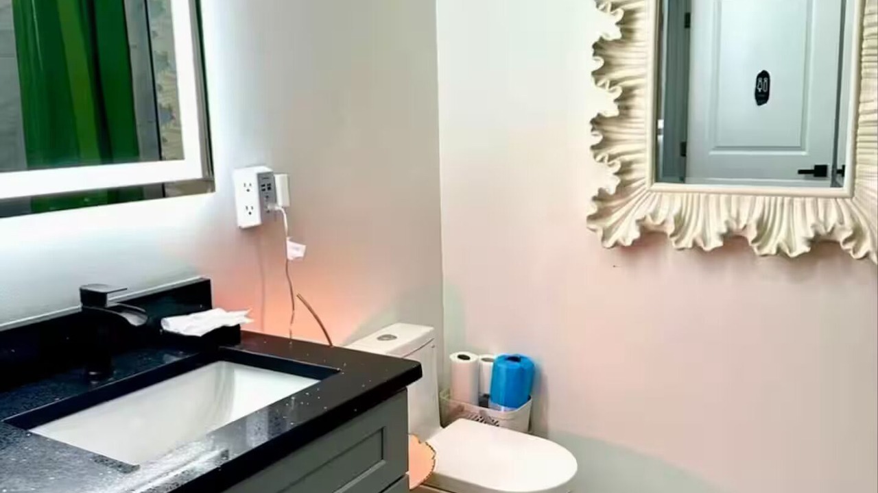Photo of Bathroom in Union City