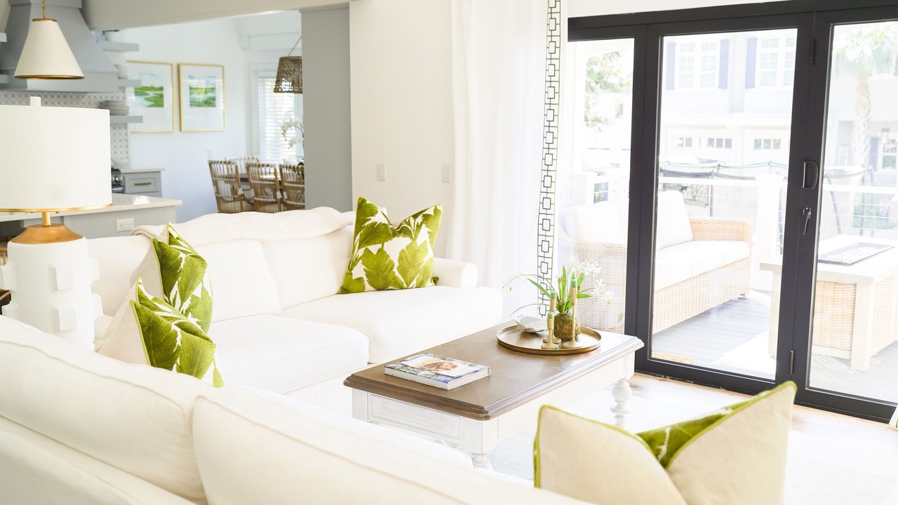 Photo of Livingroom in King City