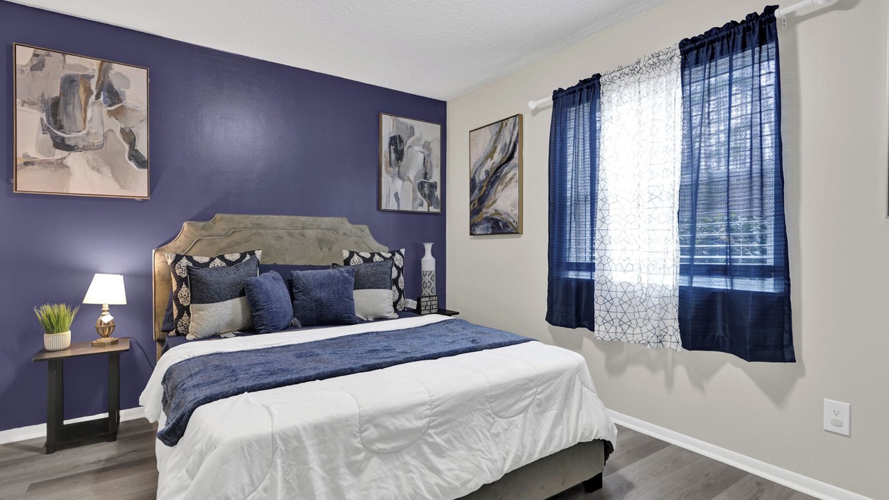 Photo of Bedroom in Crestline Heights