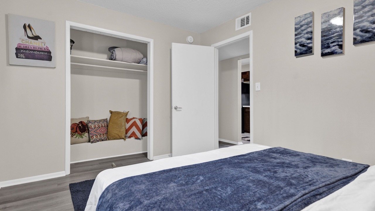 Photo of Bedroom in Crestline Heights