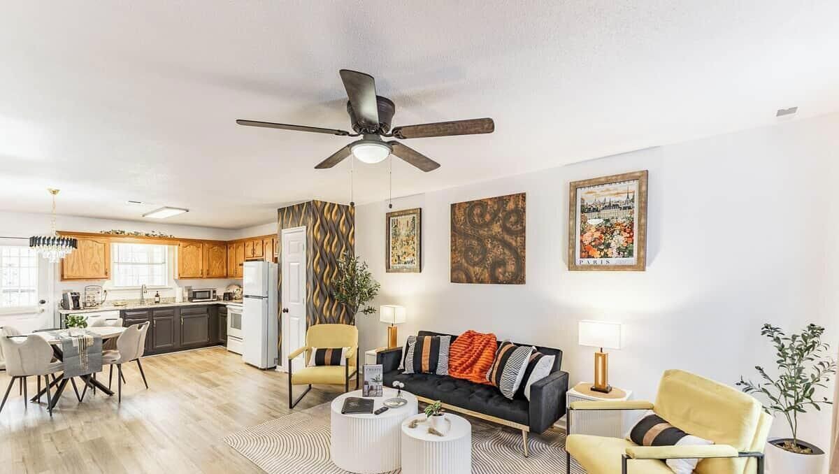 Photo of Livingroom in Decatur