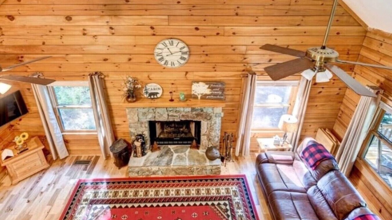Photo of Livingroom in Waynesville