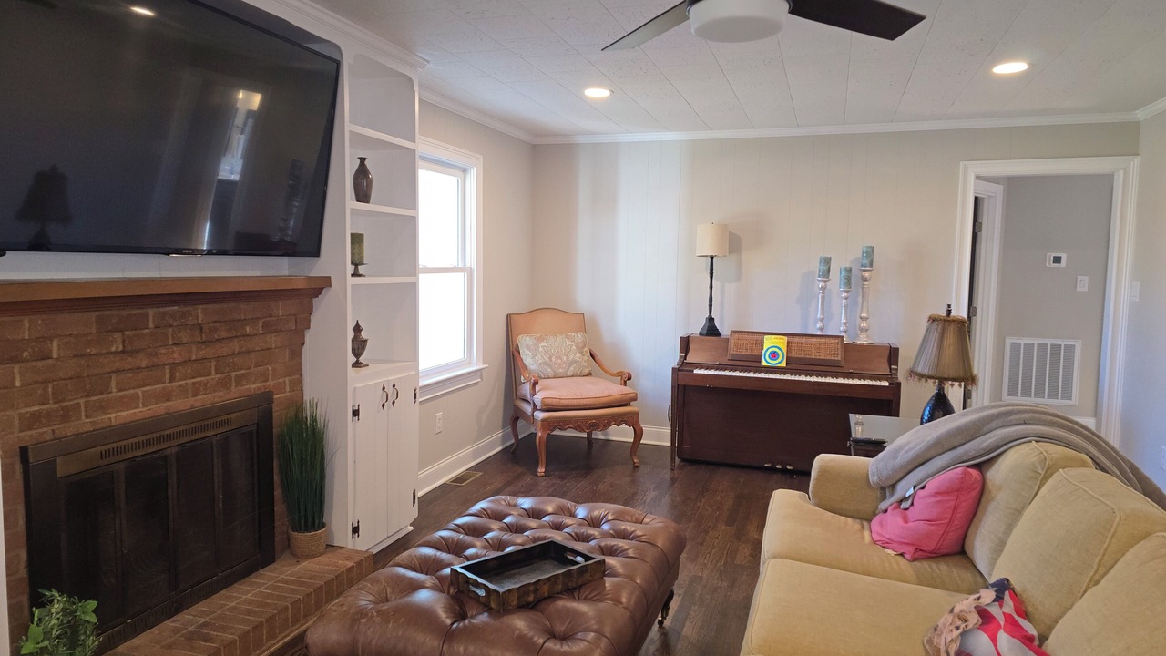 Photo of Livingroom in Mooresville