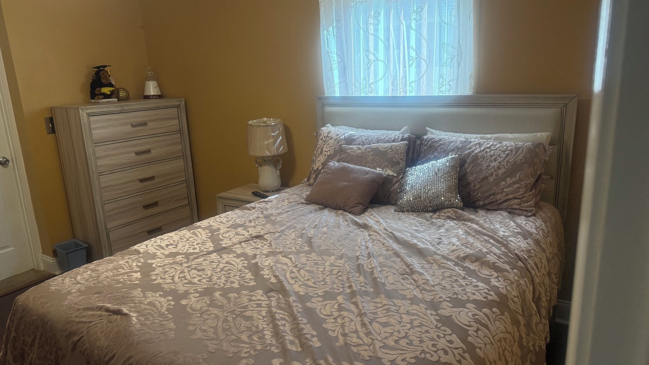 Photo of Bedroom in Brent