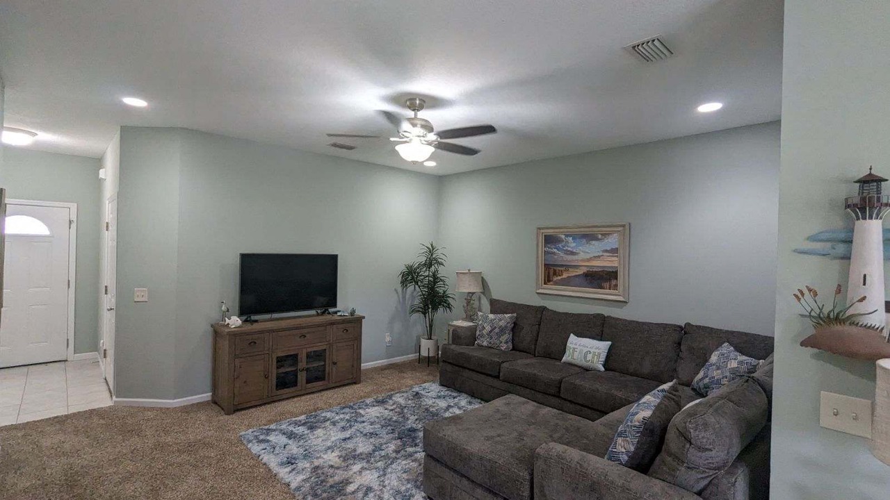 Photo of Livingroom in Dock Junction