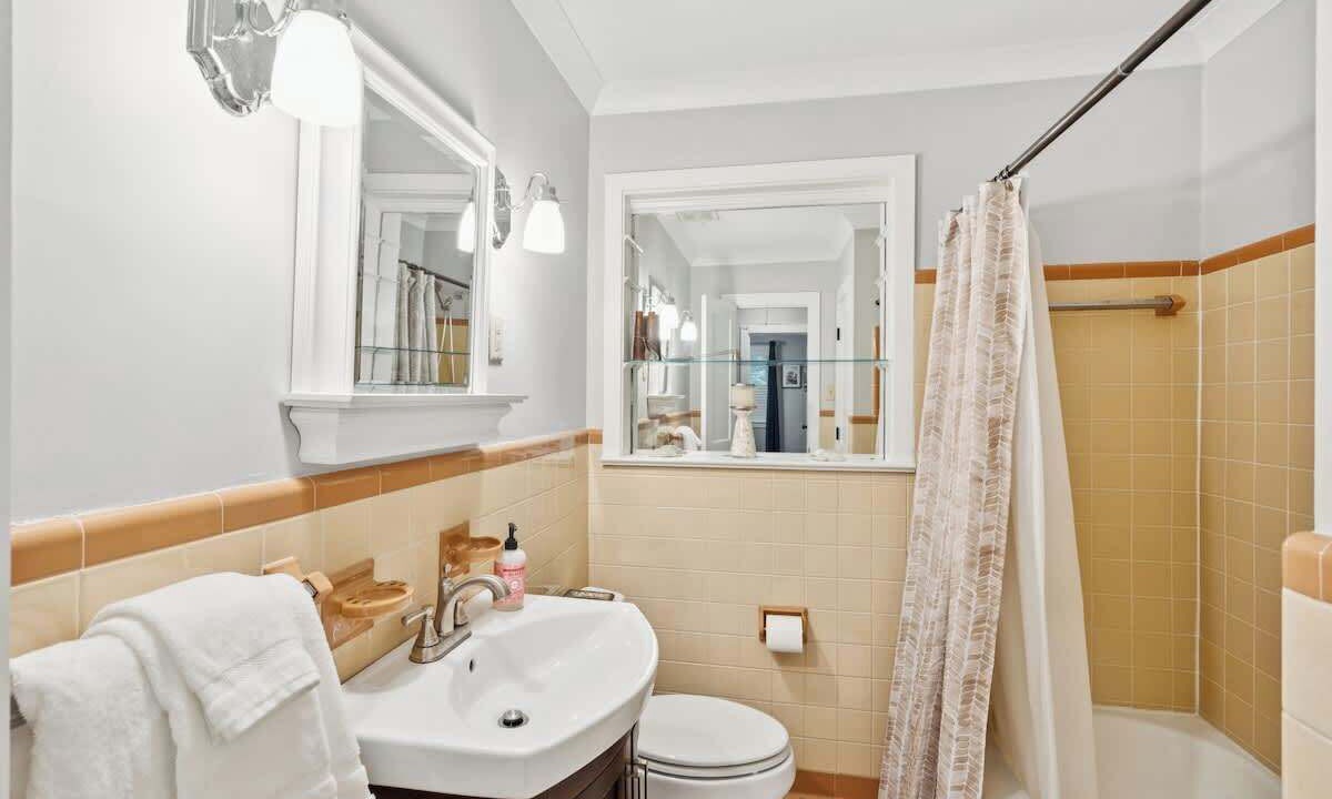 Photo of Bathroom in West Ashley