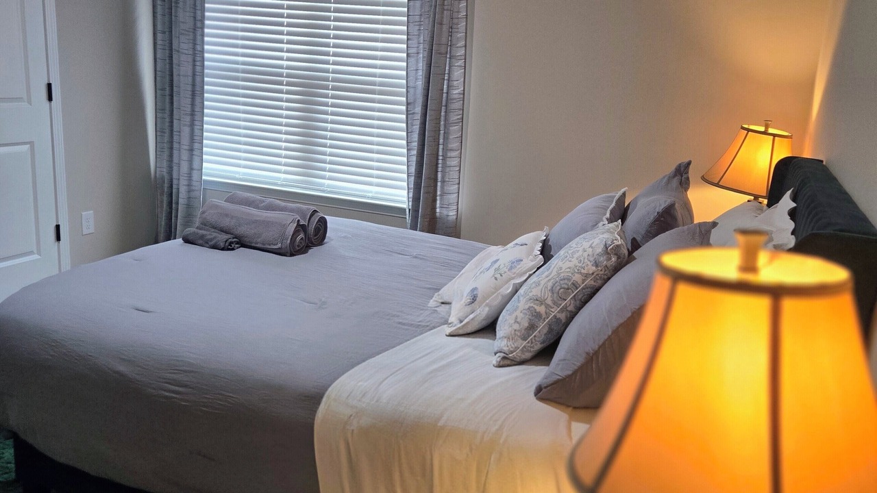 Photo of Bedroom in Davis Lake - Eastfield