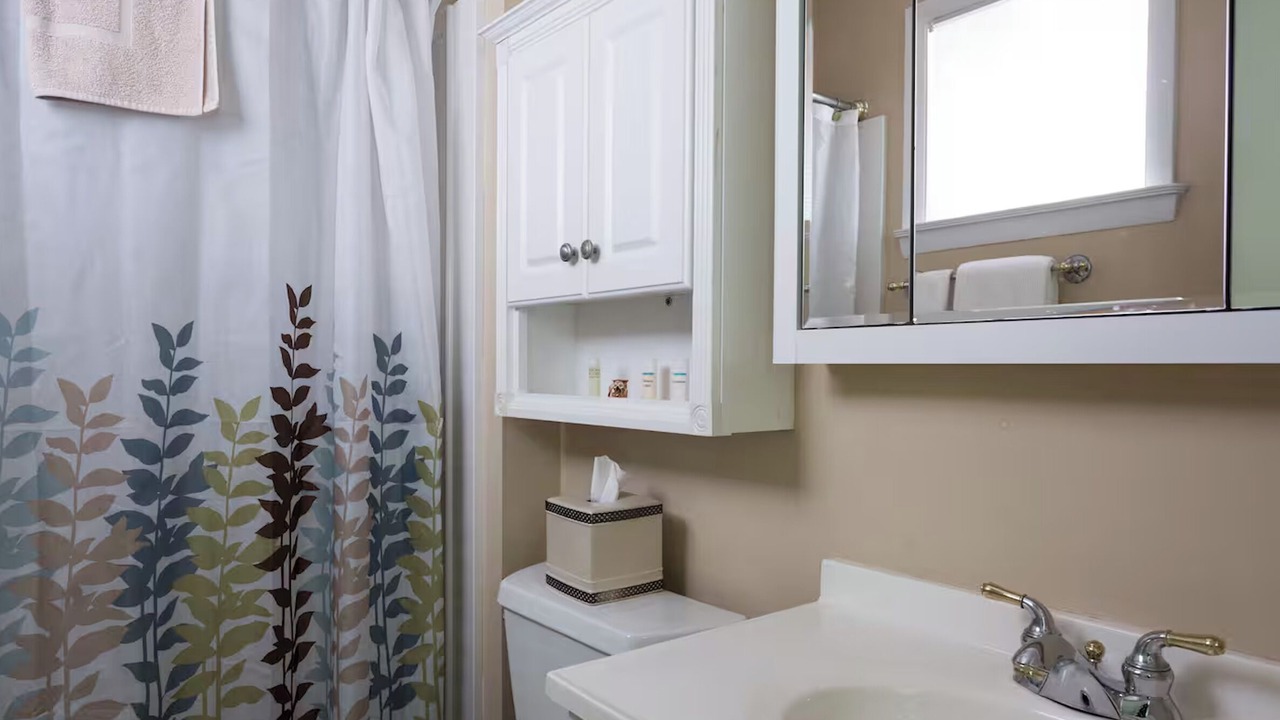 Photo of Bathroom in Maggie Valley