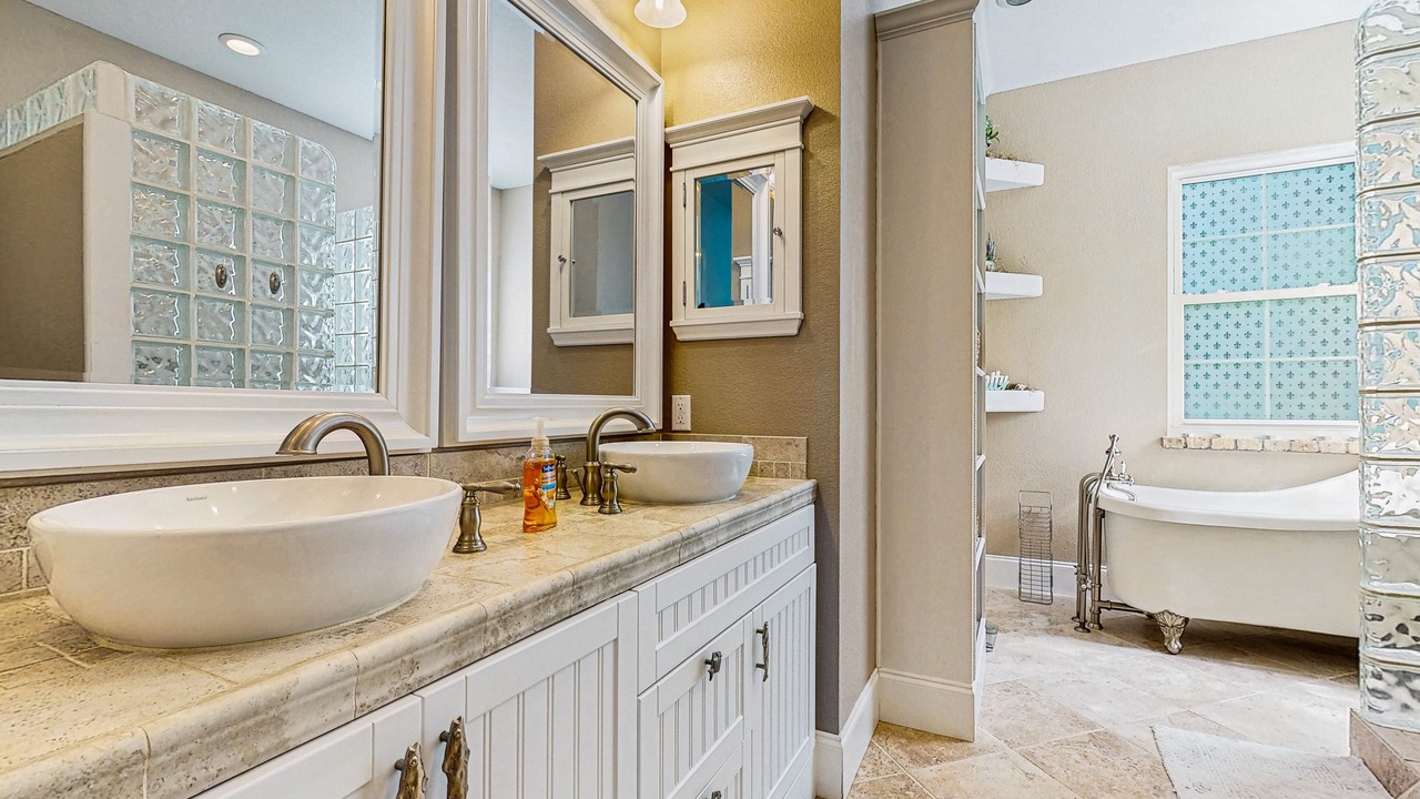 Photo of Bathroom in St. Simons Island