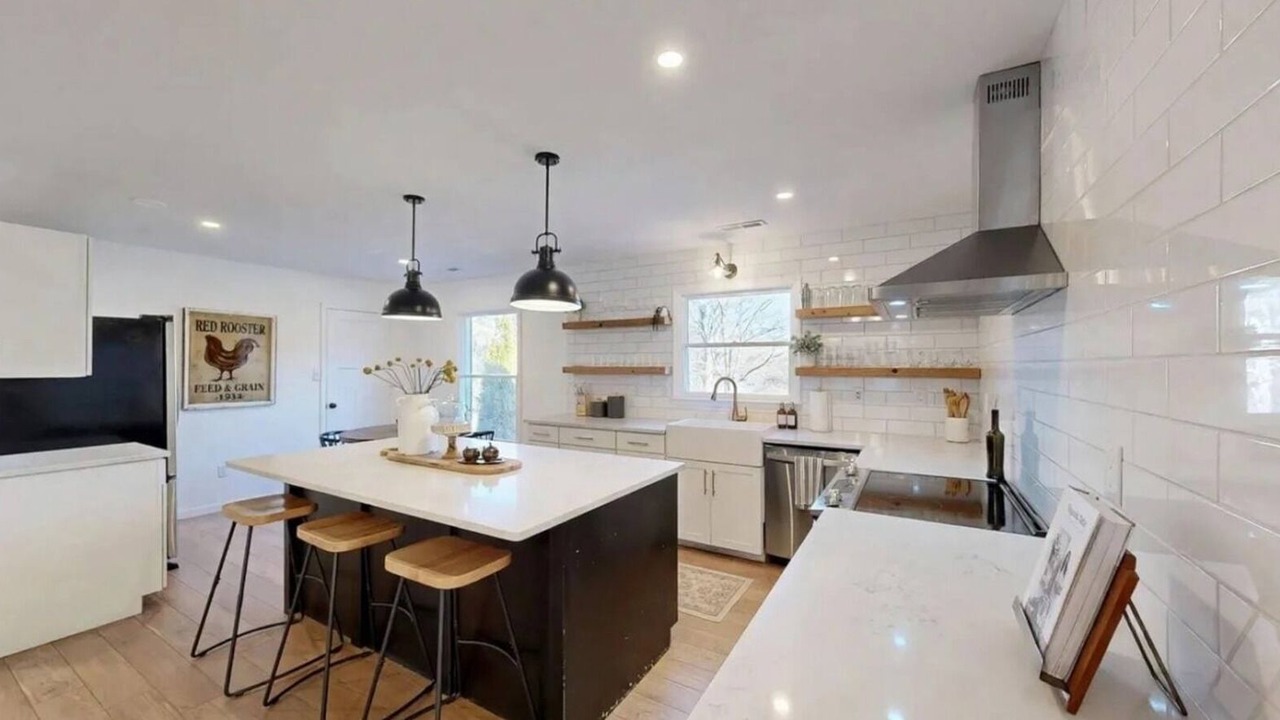 Photo of Kitchen in Alexander