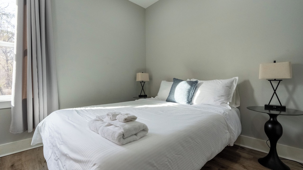 Photo of Bedroom in Hapeville