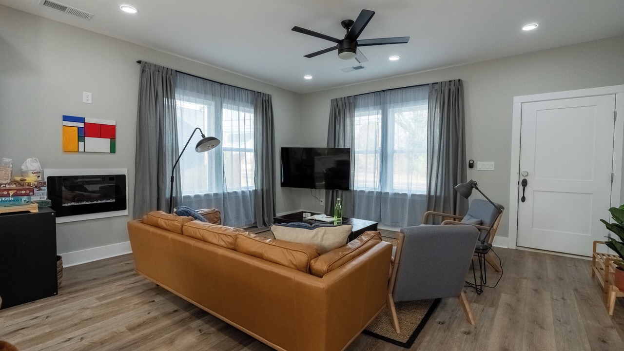 Photo of Livingroom in Hapeville