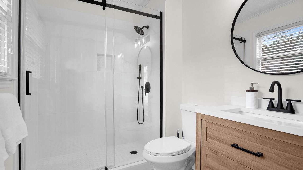 Photo of Bathroom in Kennesaw