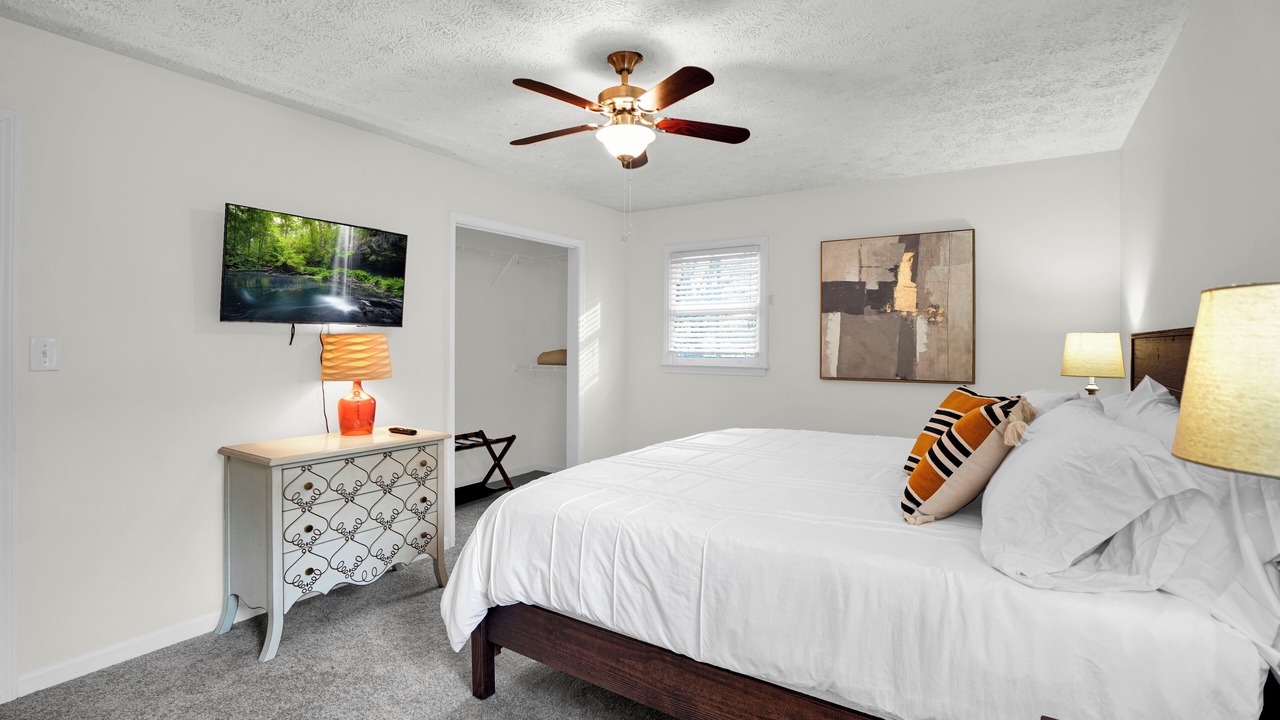 Photo of Bedroom in Kennesaw