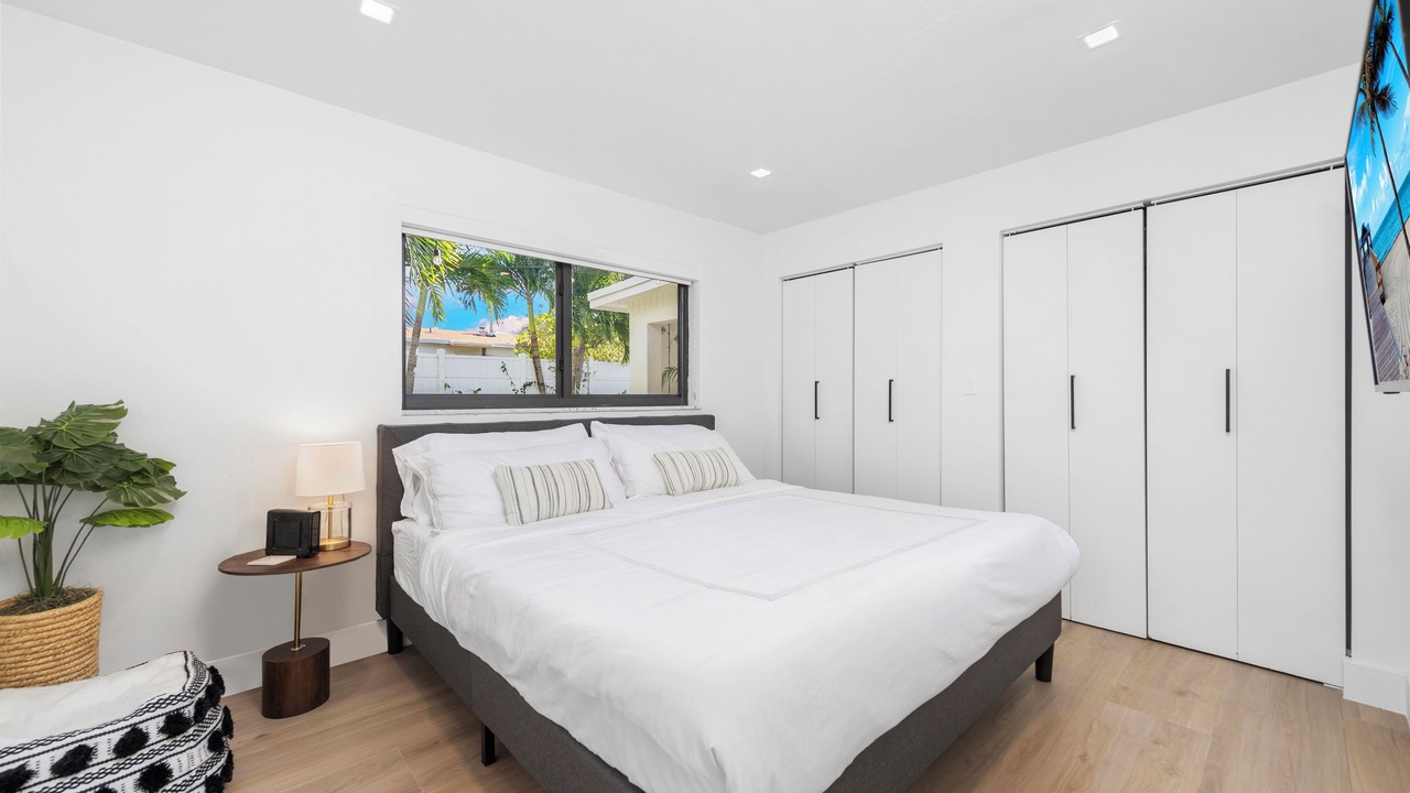 Photo of Bedroom in Miami Shores